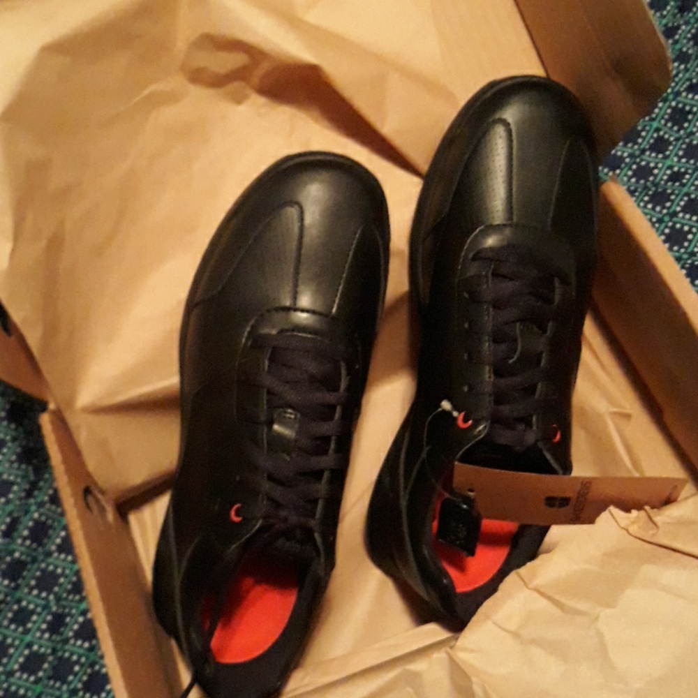 Women's and men's nonslip work shoes - Picture 1 of 4